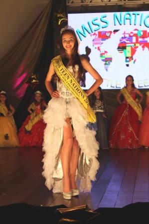 I Runner Up-Bernardine Du Plessis